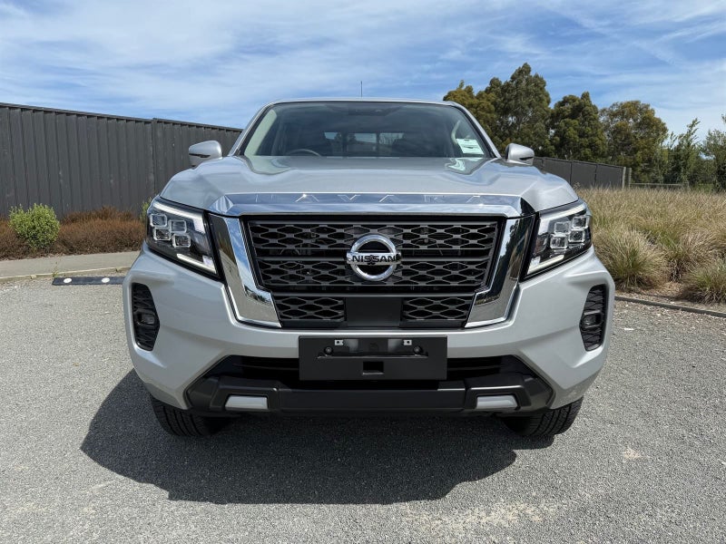 2026 Nissan Navara ST 4WD 2.3 Double Cab 7Auto image 2