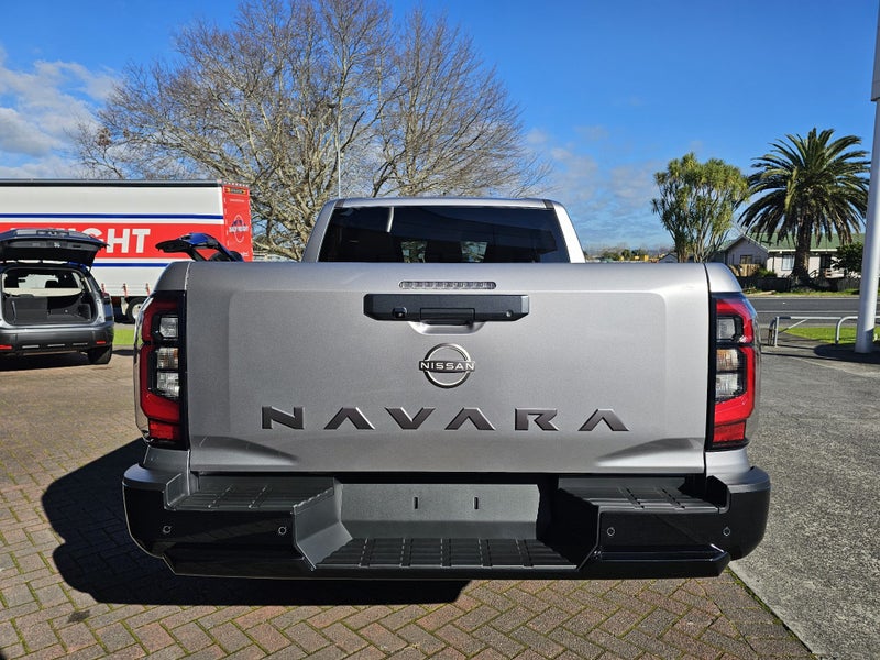 2026 Nissan Navara ST 4WD image 4