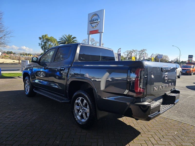 2026 Nissan Navara ST 4WD image 5