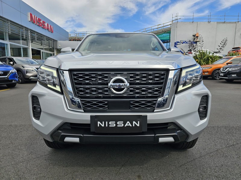 2026 Nissan Navara ST 4WD image 2