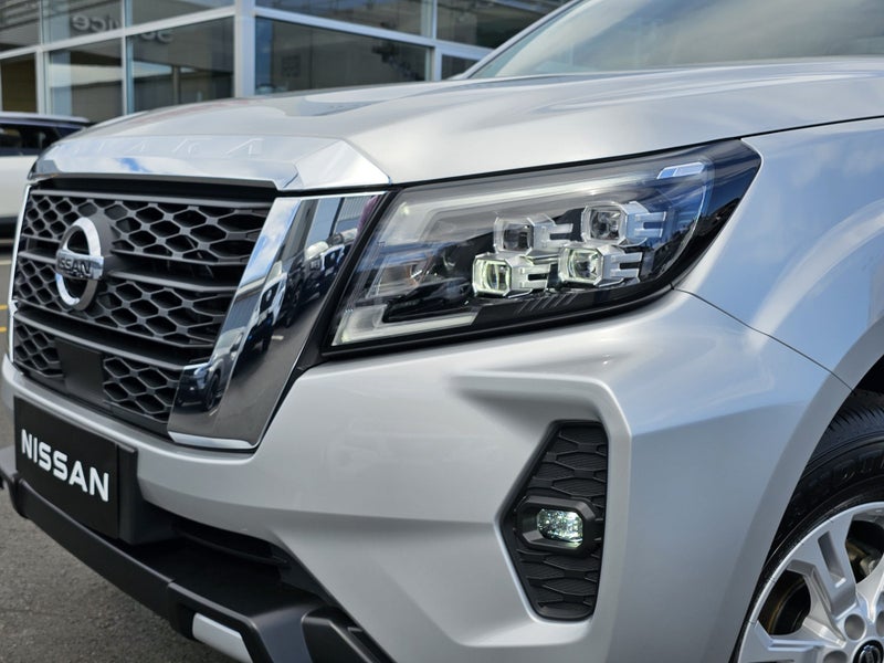 2026 Nissan Navara ST 4WD image 5