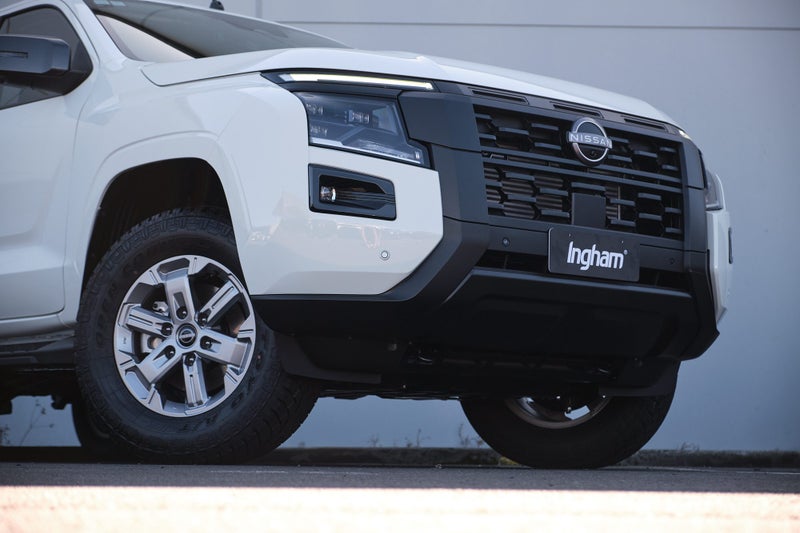 2026 Nissan Navara ST 4WD AUTO image 2