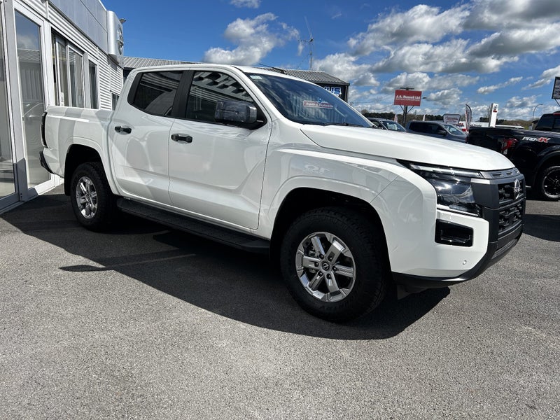 2026 Nissan Navara ST 4WD Auto image 3