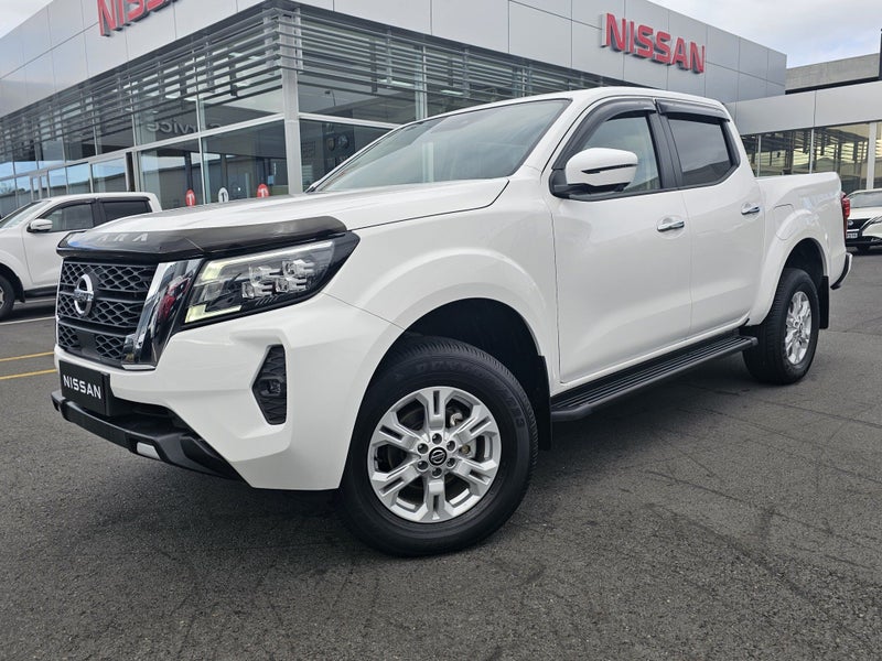 2026 Nissan Navara ST 4WD AUTO image 2