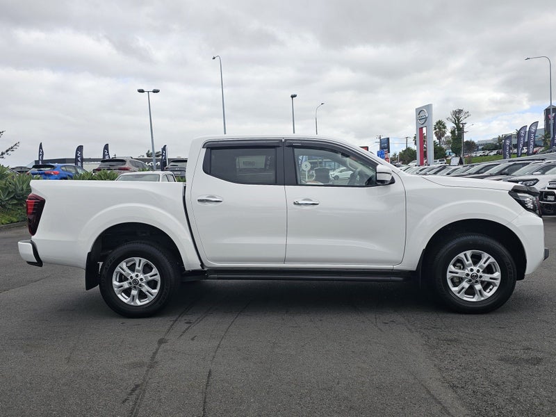 2026 Nissan Navara ST 4WD AUTO image 5