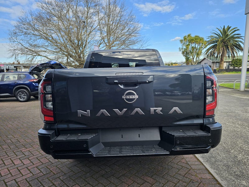 2026 Nissan Navara St-X image 4