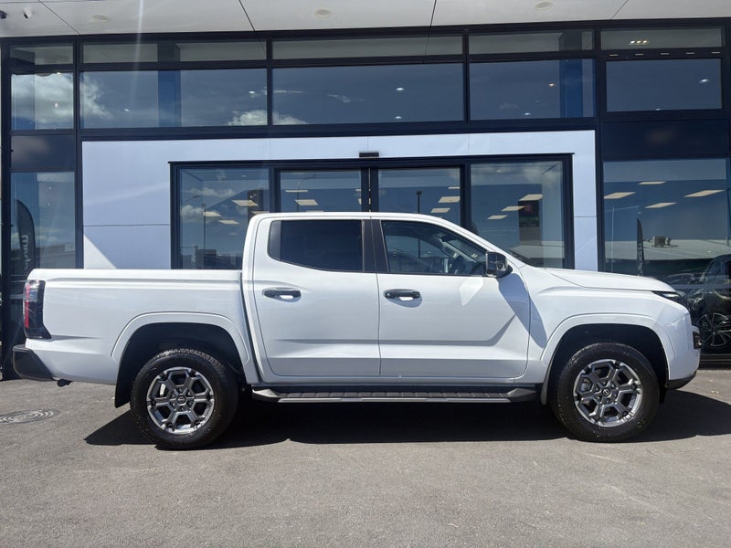 2026 Nissan Navara ST-X 2.4D/4WD/6AT image 3