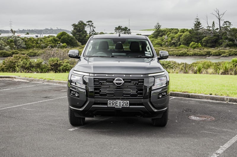 2026 Nissan Navara ST-X 2.4D/4Wd/6At - 10-Year... image 5