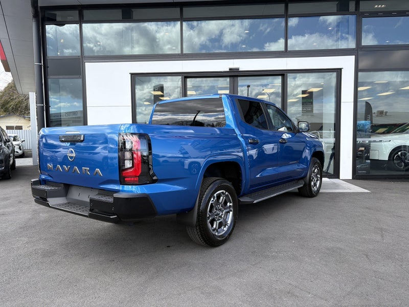 2026 Nissan Navara ST-X 2.4D/4WD/6AT image 3
