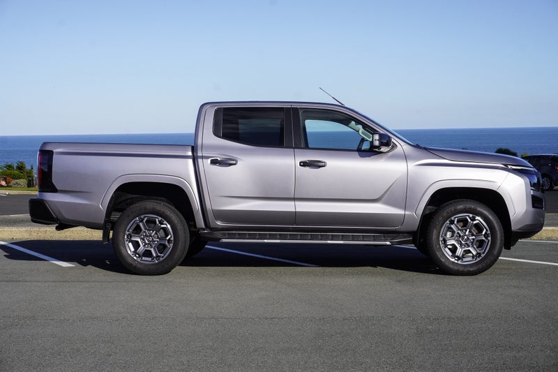 2026 Nissan Navara St-X 2.4D/4Wd/6At image 2