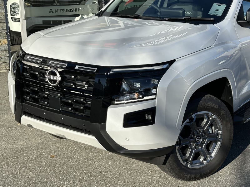 2026 Nissan Navara ST-X 4WD image 5