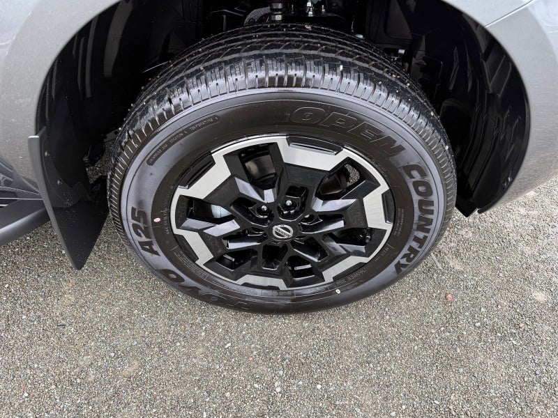 2026 Nissan Navara ST-X 4WD 2.3 Double Cab 7Auto image 3