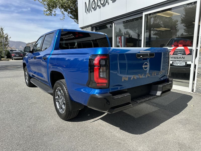 2026 Nissan Navara ST-X 4WD image 5