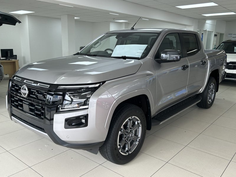 2026 Nissan Navara ST-X 4WD D/Cab 2.4 Dsl image 3