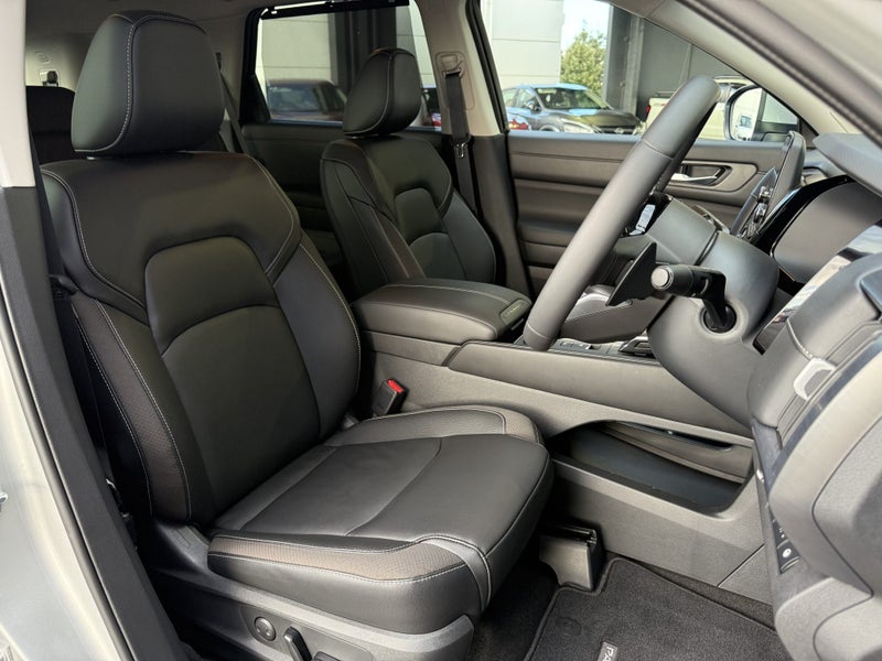 2026 Nissan Pathfinder Ti 3.5P 4WD image 5