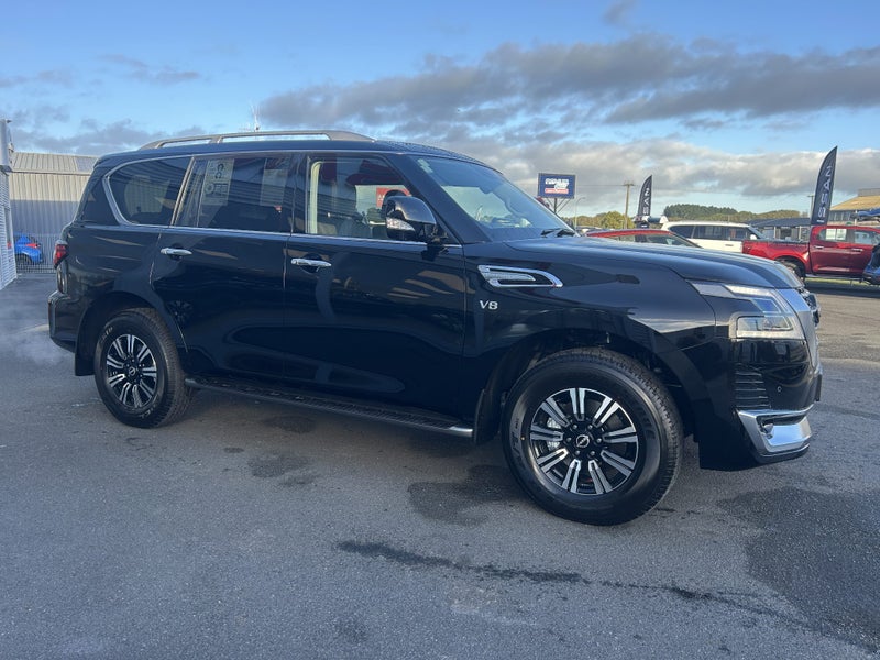 2026 Nissan Patrol Ti-L, 5.6L, V8, 4WD image 4