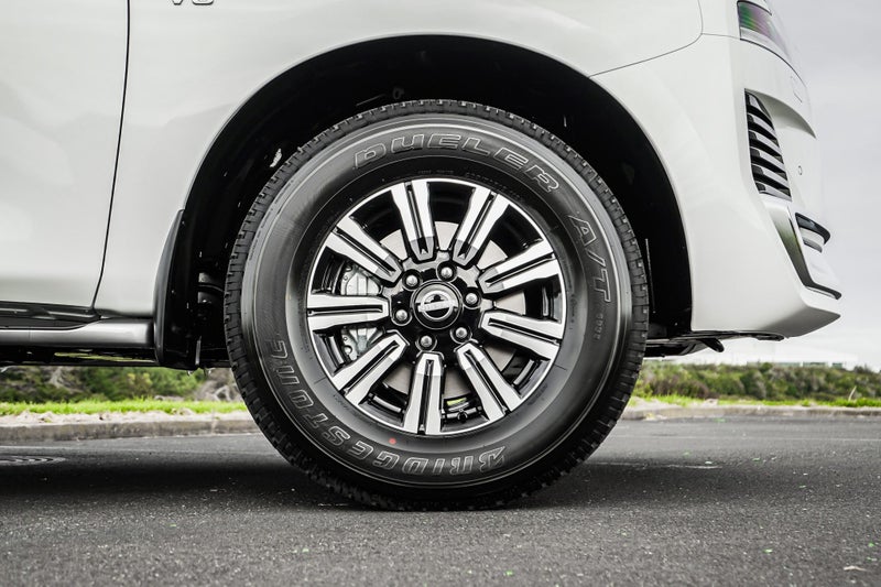 2026 Nissan Patrol Ti-L 5.6P/4Wd/7At - 10 Year... image 4