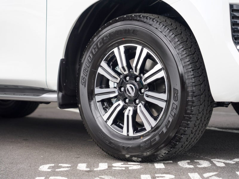 2026 Nissan Patrol Ti-L 5.6P 4WD 7AT 5Dr Wagon image 5