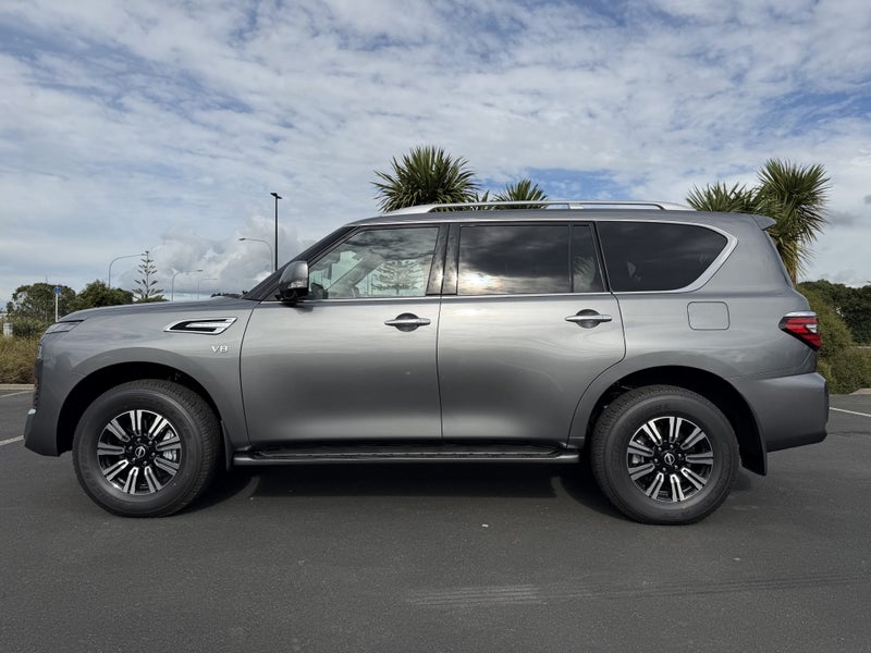 2026 Nissan Patrol Ti-L 5.6P/4WD/7At image 3