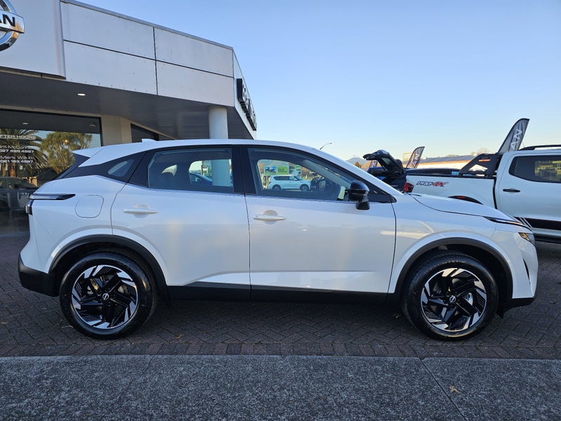 2026 Nissan Qashqai ST-L E-Power image 2