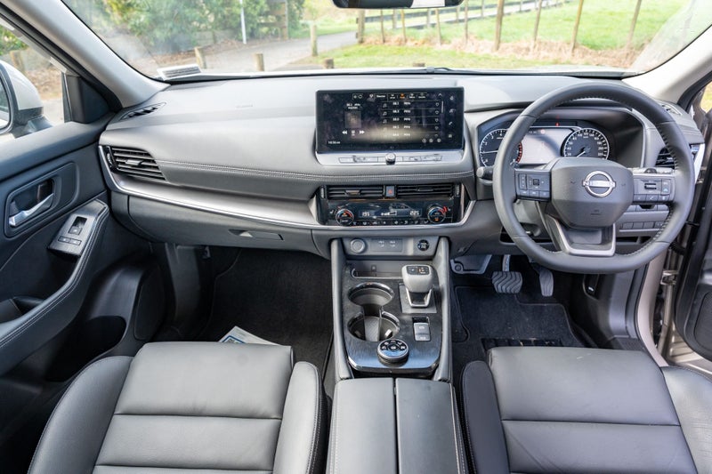 2026 Nissan X-Trail 4WD AUTO ST-L 7 SEAT image 3