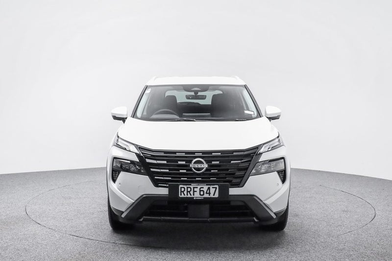 2026 Nissan X-Trail 4WD ST-L e-POWER 5 SEAT image 2