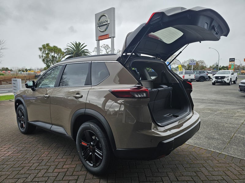 2026 Nissan X-Trail Rock Creek 7 Seat image 5