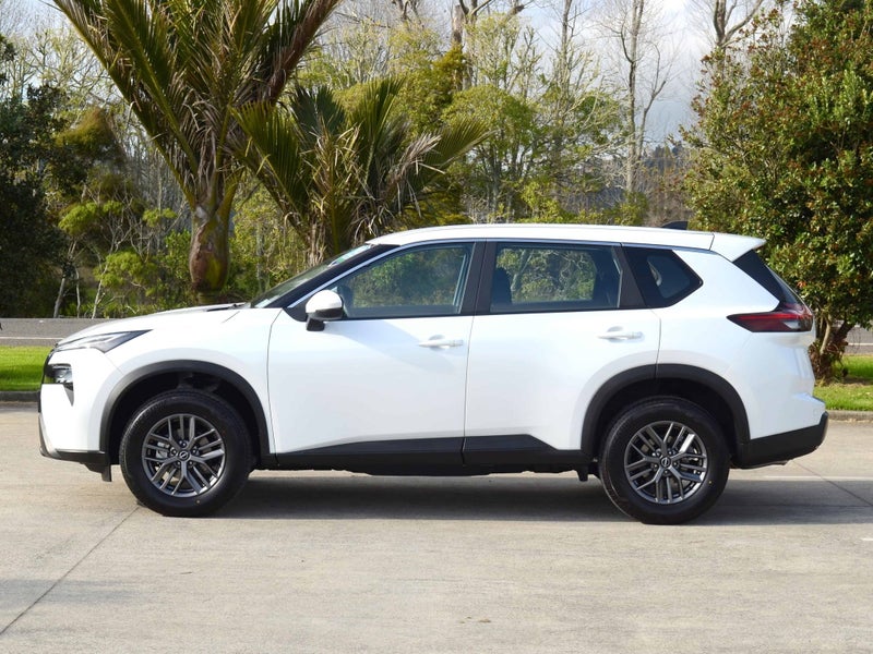 2026 Nissan X-Trail ST 2.5P image 5