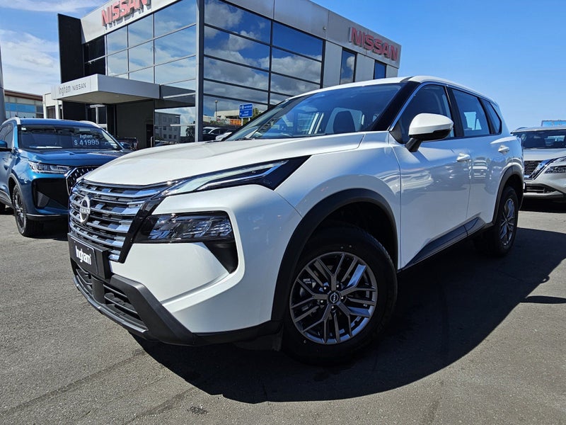 2026 Nissan X-Trail ST 2WD image 2