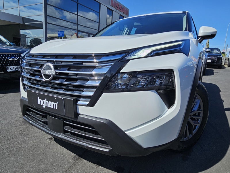 2026 Nissan X-Trail ST 2WD image 3