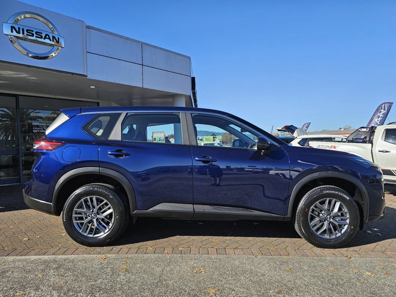 2026 Nissan X-Trail ST 2WD image 2