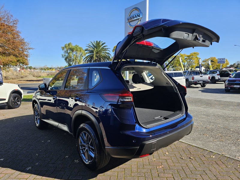 2026 Nissan X-Trail ST 2WD image 5