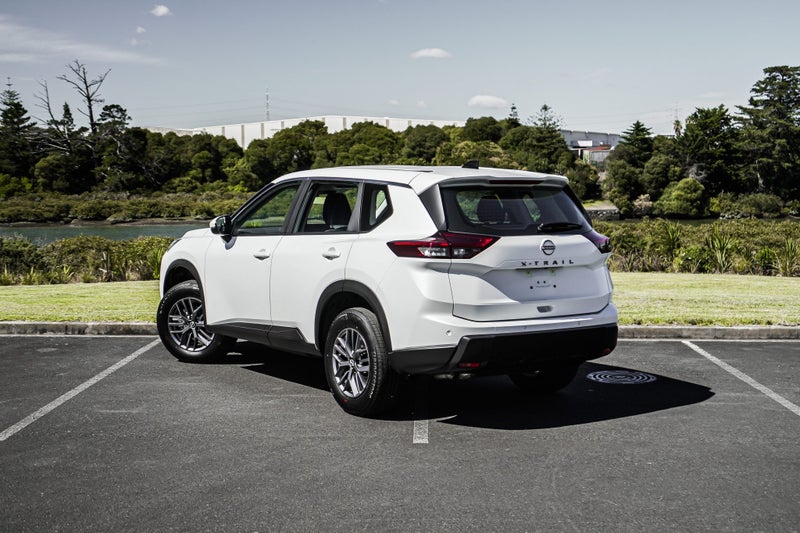 2026 Nissan X-Trail ST 5 Seat 2.5P MY26 - 10-Ye... image 2