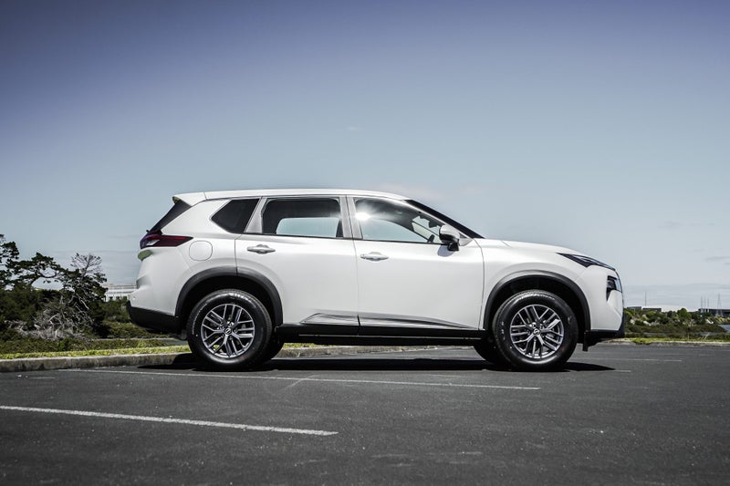 2026 Nissan X-Trail ST 5 Seat 2.5P MY26 - 10-Ye... image 3