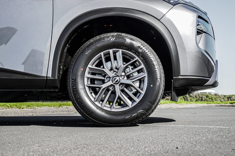 2026 Nissan X-Trail ST 7 Seat 2.5P/4Wd MY26 - 1... image 4