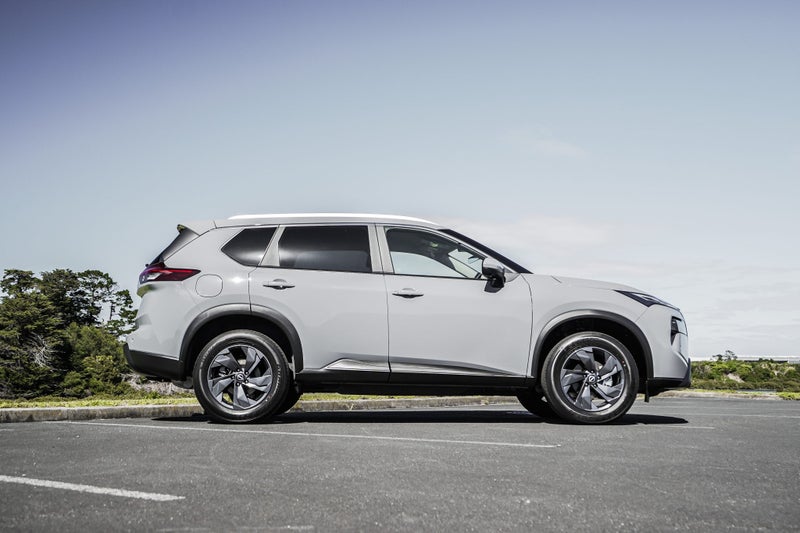 2026 Nissan X-Trail St-L 2.5P/Cvt MY26 10-Year... image 3