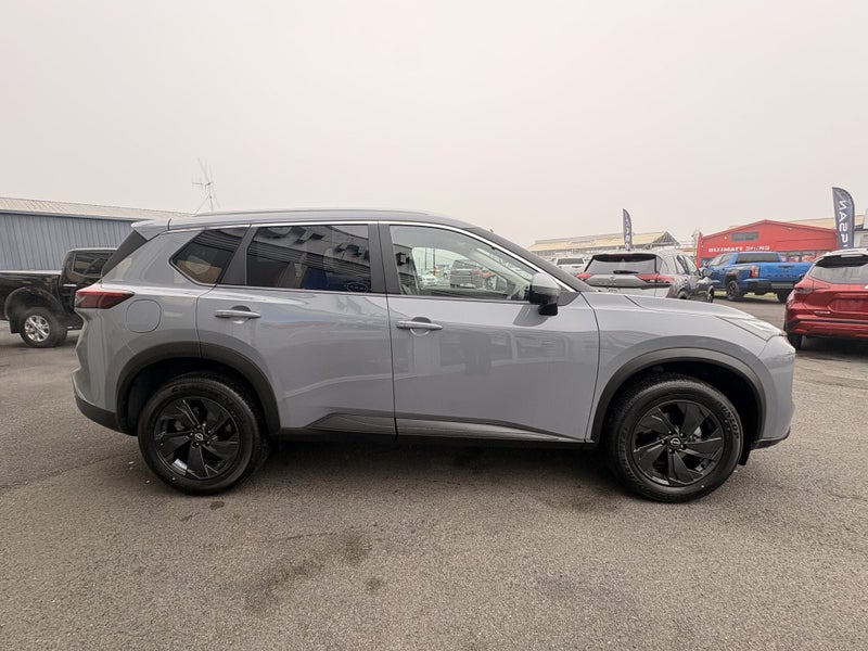 2026 Nissan X-Trail ST-L 2WD 5 Seater image 3