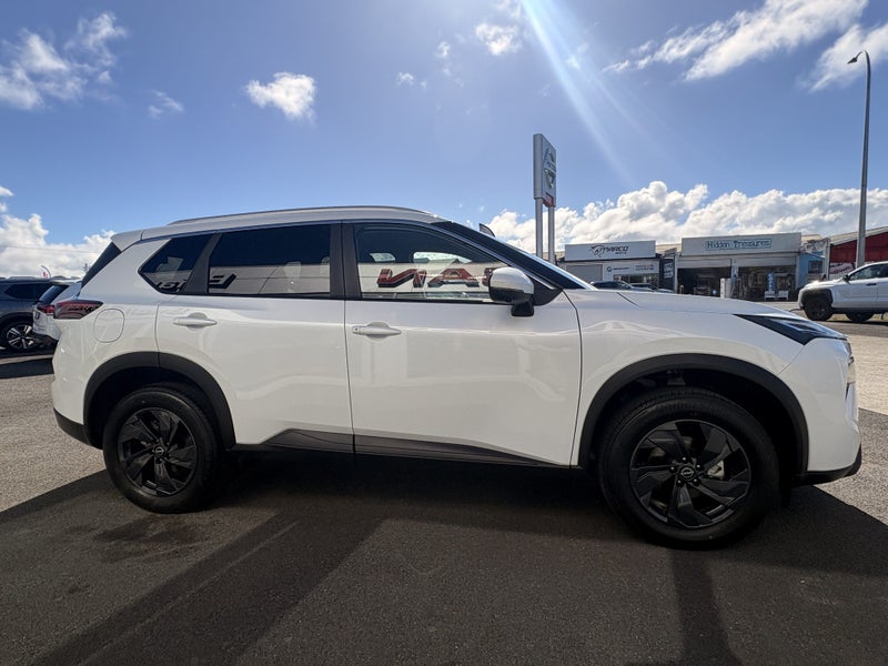 2026 Nissan X-Trail ST-L 2WD image 3