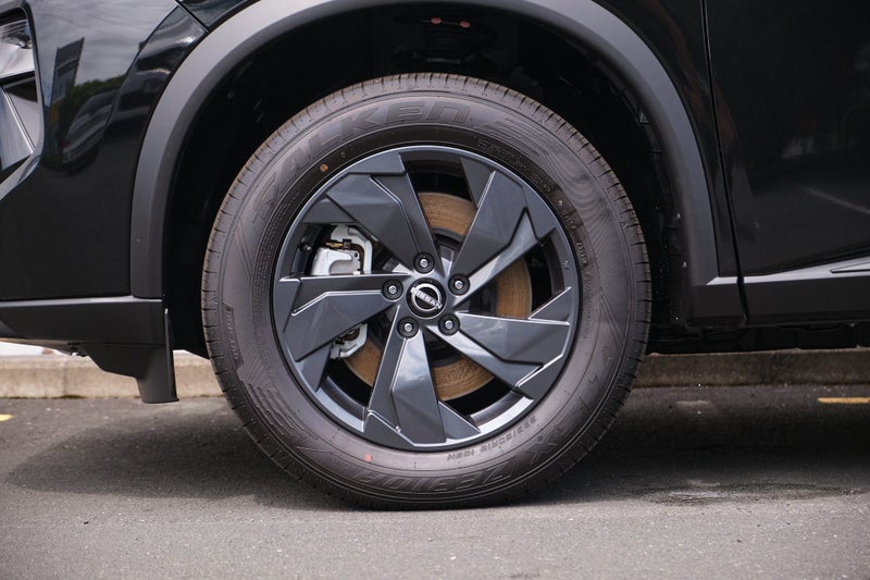 2026 Nissan X-Trail ST-L 2WD E-POWER HYBRID image 5