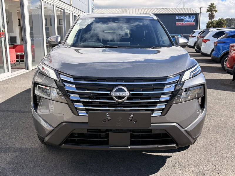 2026 Nissan X-Trail ST-L 4WD, 7 Seats image 2