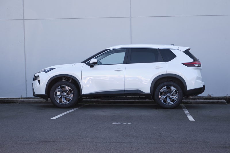 2026 Nissan X-Trail ST-L E-POWER HYBRID image 5