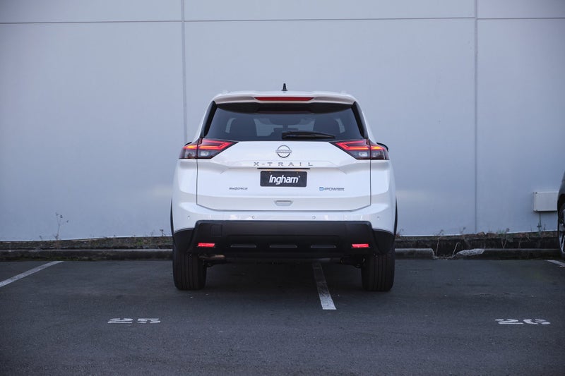 2026 Nissan X-Trail ST-L E-POWER HYBRID image 5