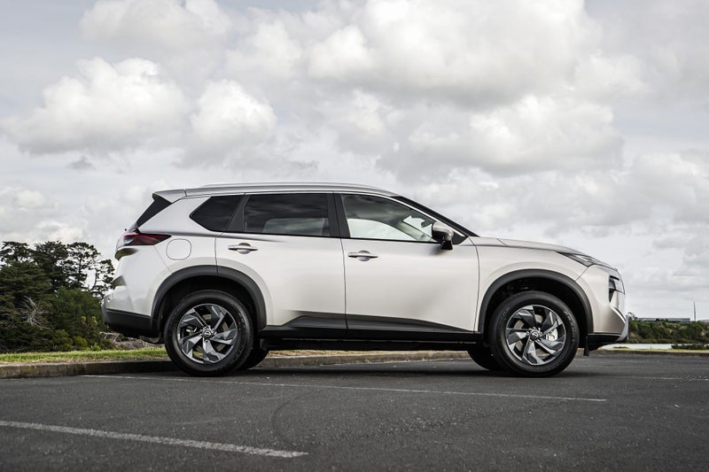 2026 Nissan X-Trail St-L E-Pwr 1.5Peh - 10-Year... image 3