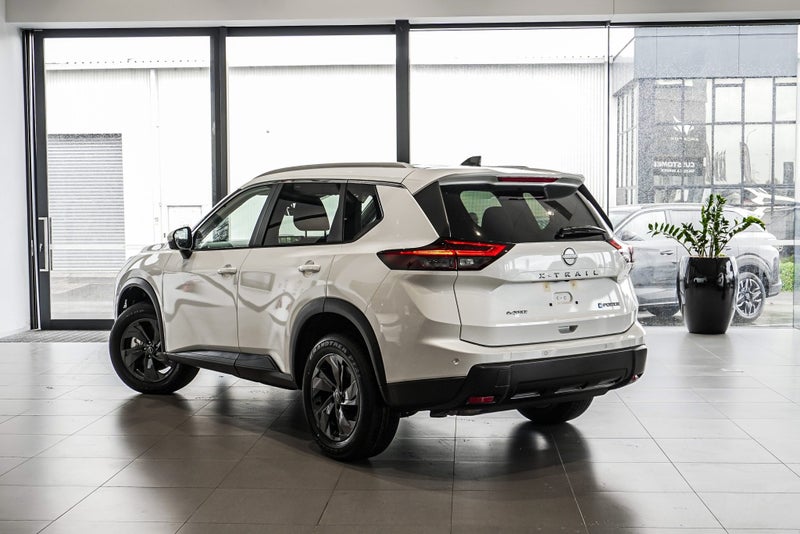 2026 Nissan X-Trail St-L E-Pwr 1.5Peh 4WD AT image 3