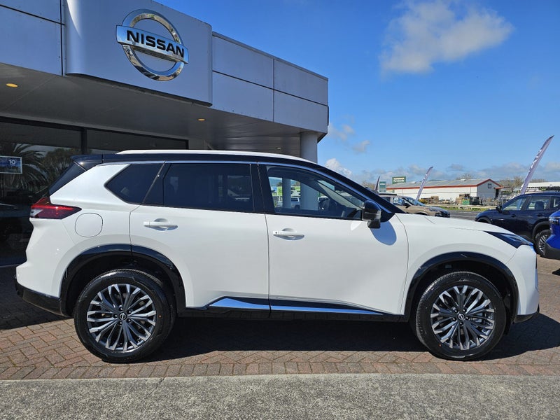 2026 Nissan X-Trail Ti-L 2Wd E-Pwr Blk Roof Option image 2