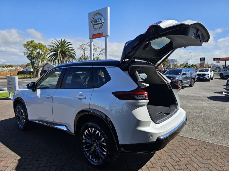 2026 Nissan X-Trail Ti-L 2Wd E-Pwr Blk Roof Option image 5