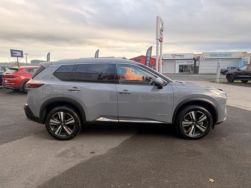 2026 Nissan X-Trail Ti-L E-Power image 3