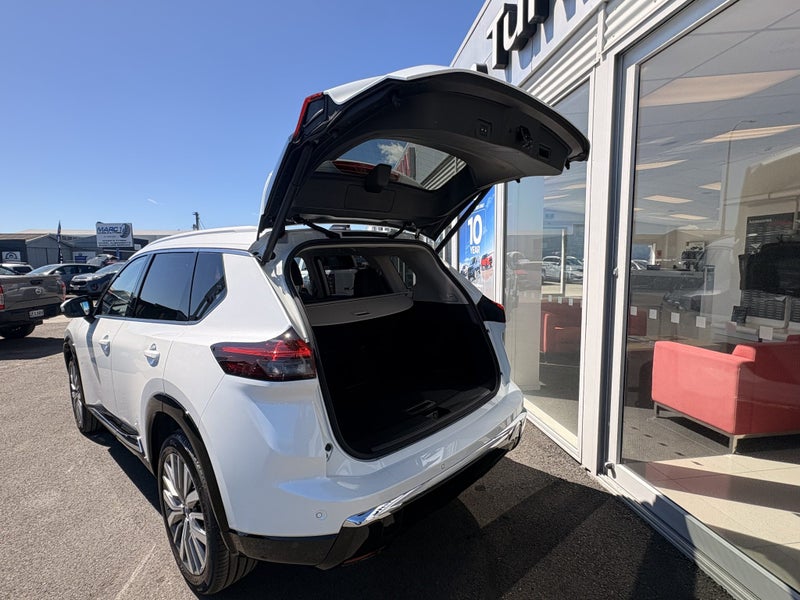 2026 Nissan X-Trail Ti-L e-Power 4WD image 5