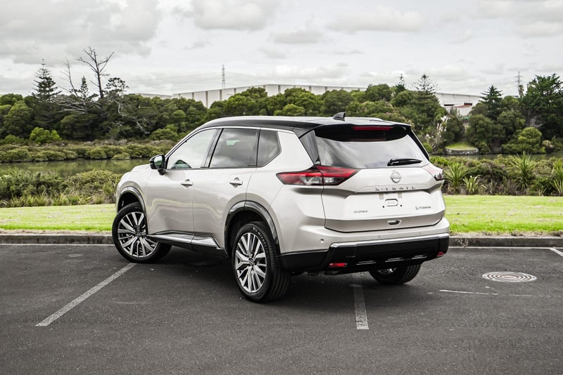 2026 Nissan X-Trail Ti-L E-Pwr 1.5Peh 10-Year /... image 2
