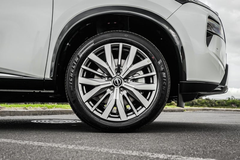 2026 Nissan X-Trail Ti-L E-Pwr 1.5Peh 10-Year /... image 4